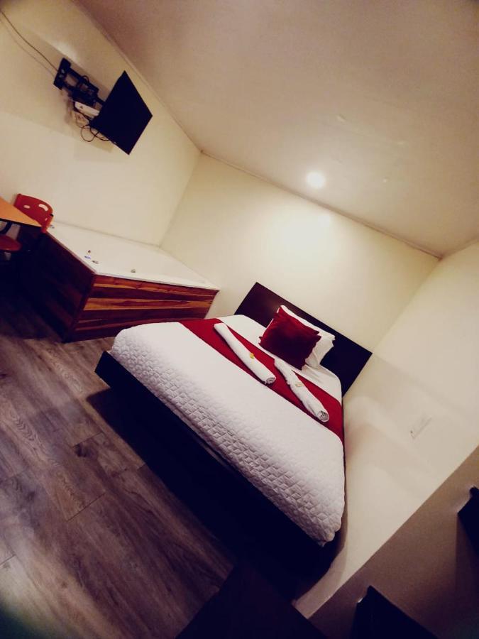 Hotel Kristal Ferial Bogotá Eksteriør billede