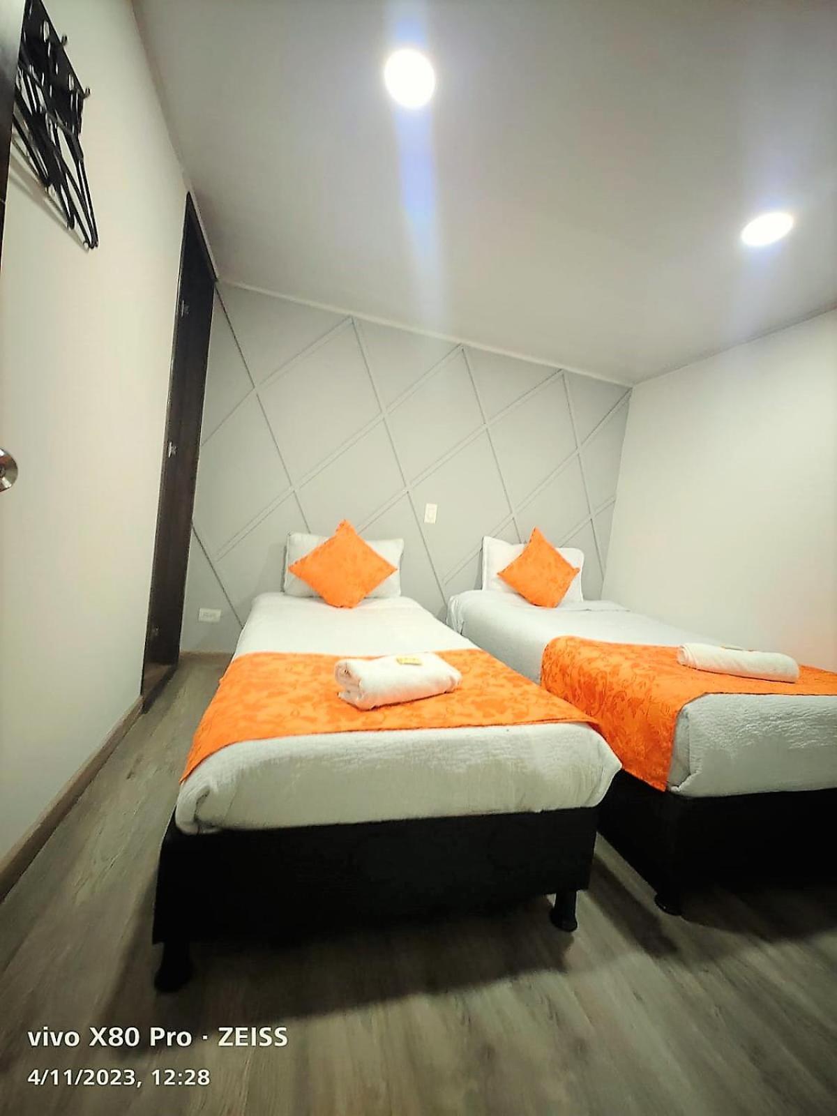 Hotel Kristal Ferial Bogotá Eksteriør billede
