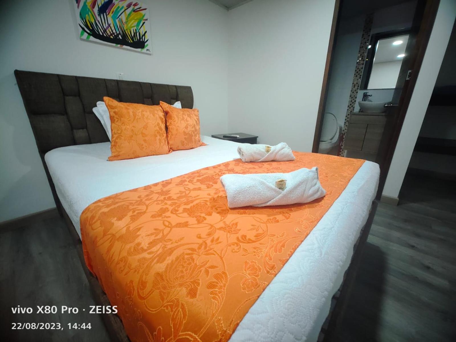 Hotel Kristal Ferial Bogotá Eksteriør billede