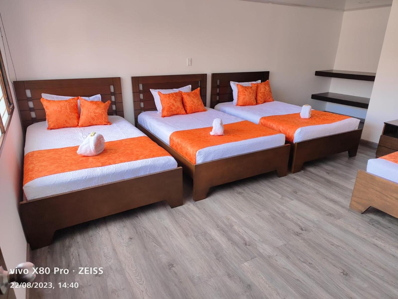 Hotel Kristal Ferial Bogotá Eksteriør billede