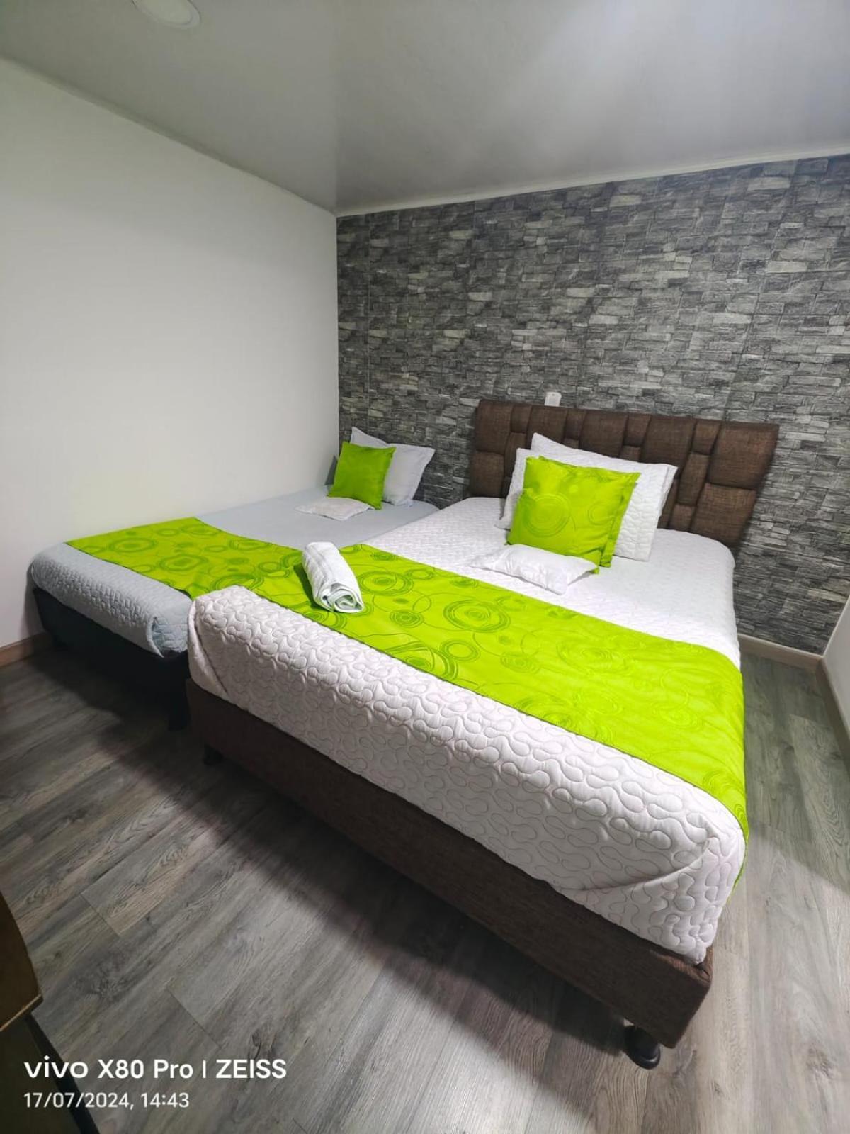 Hotel Kristal Ferial Bogotá Eksteriør billede